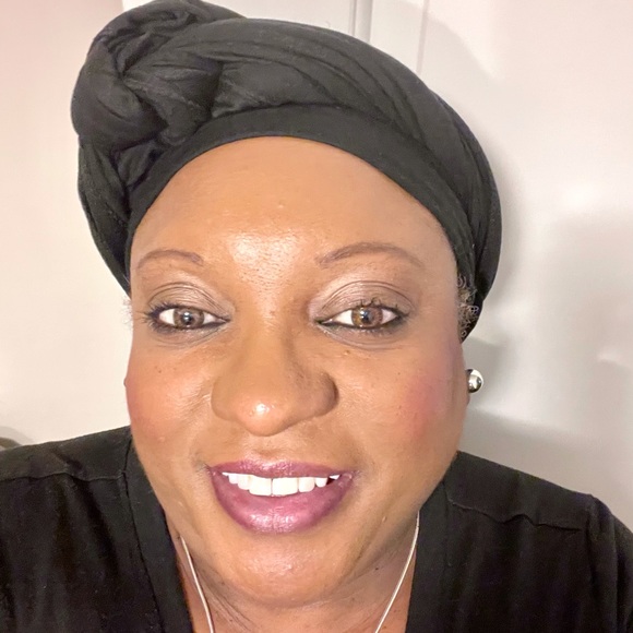 Meet your Posher, Tracey - Picture 1 of 1